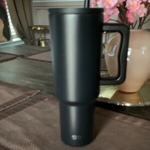 Simple Modern 40oz Treck Tumbler